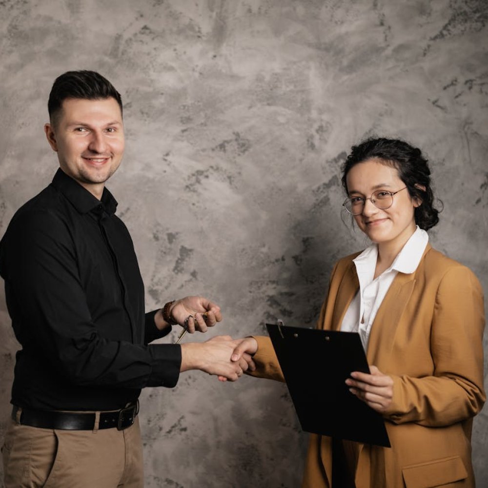 pexels-a-darmel-7642001